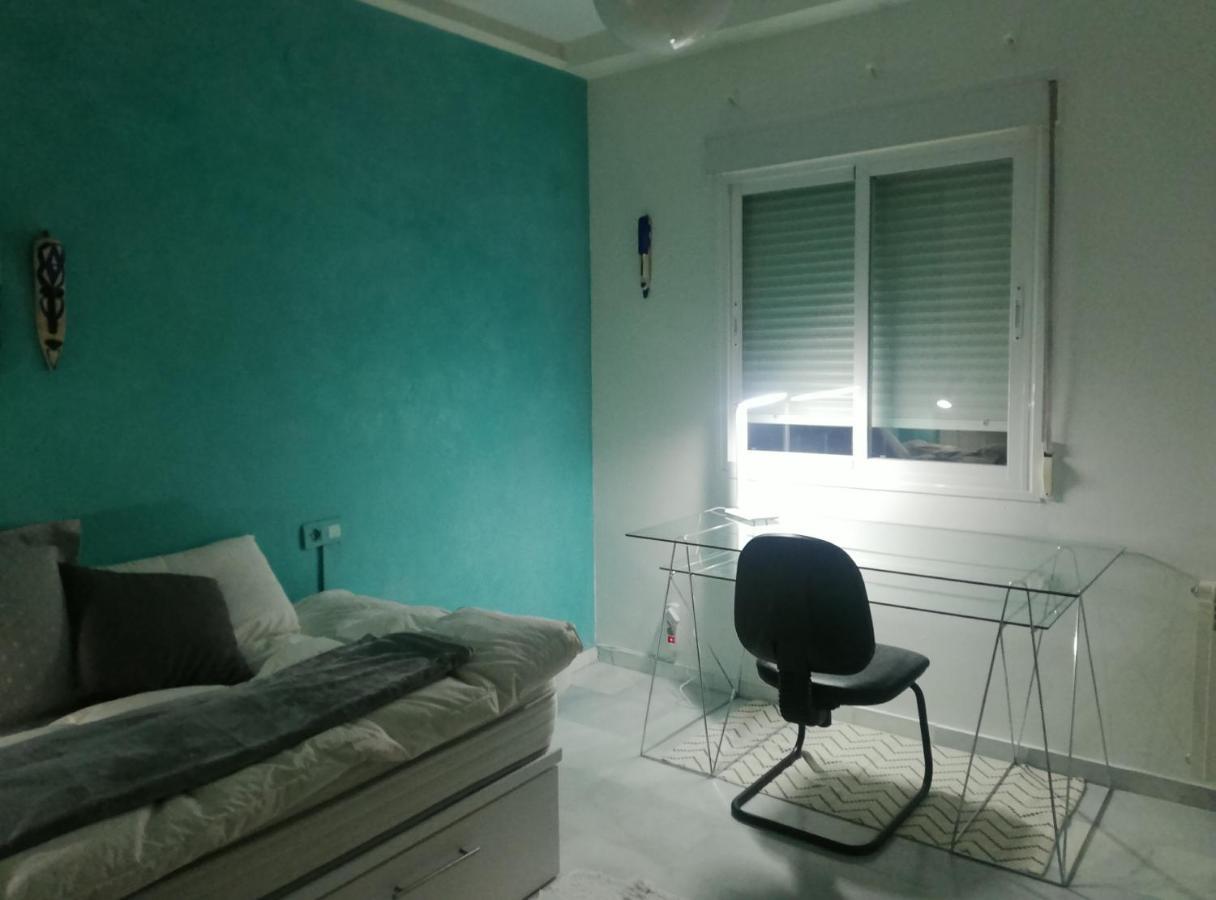 Comfortable Single Bluing Room B&B Гранада Екстериор снимка