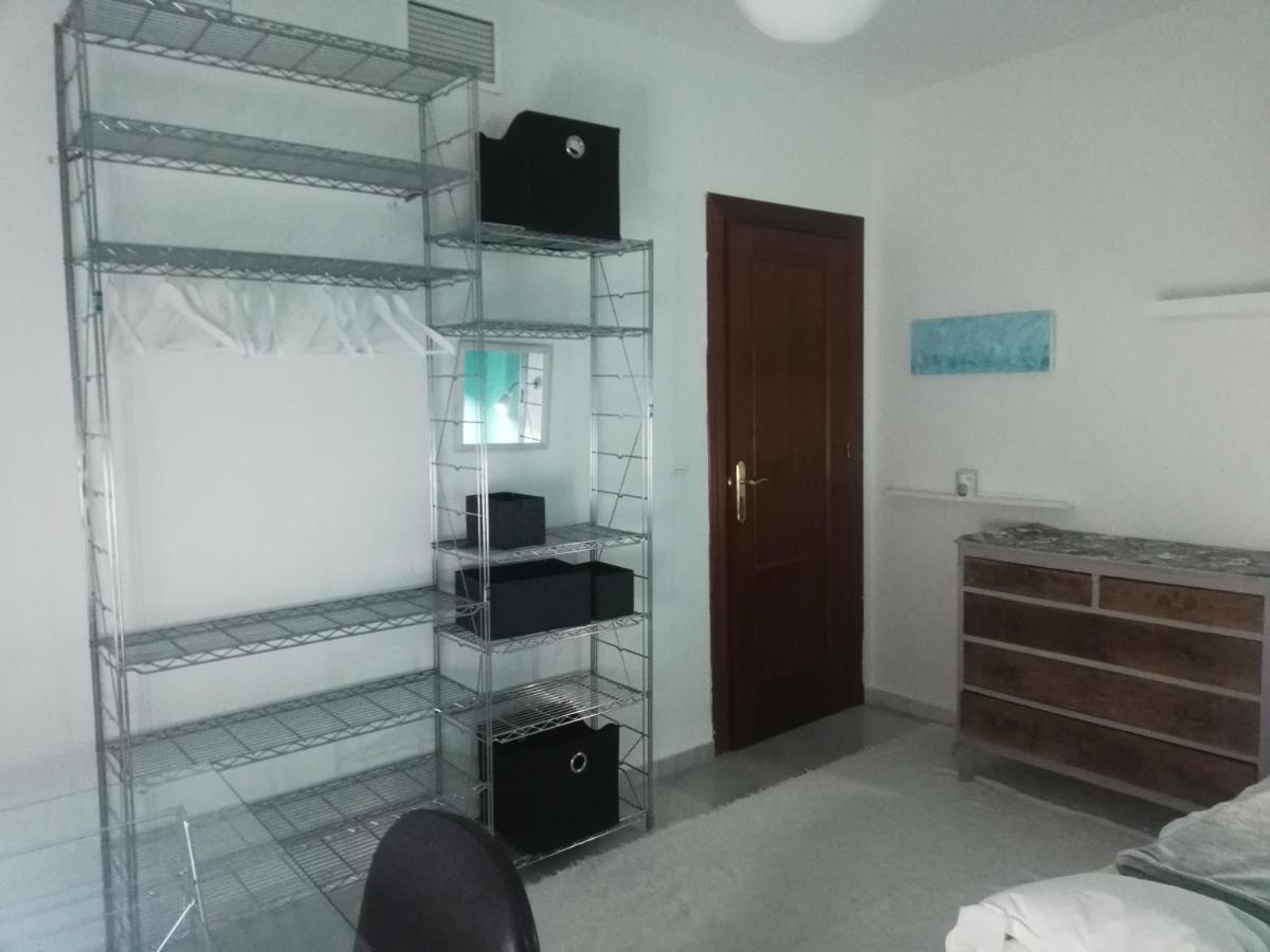 Comfortable Single Bluing Room B&B Гранада Екстериор снимка